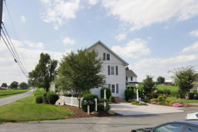 Farmhouse at Landyshade